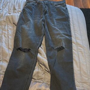 women’s black jeans